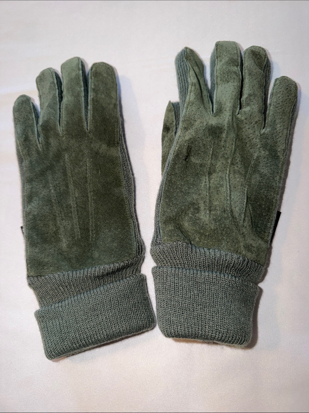 Suede Sage Green Thinsulate Lined Women's Winter Gloves Small/Medium
